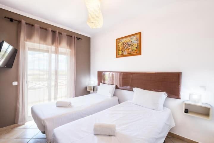Apartment Alfarmar - Pool, Beach Only A Few Minutes Away Albufeira Exteriör bild