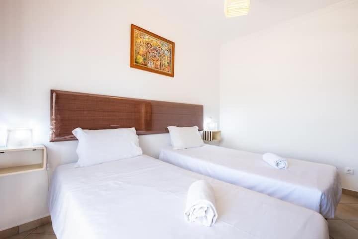Apartment Alfarmar - Pool, Beach Only A Few Minutes Away Albufeira Exteriör bild